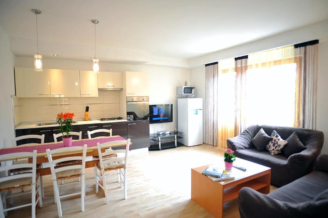 Apartmani Anita Medulin Exterior photo