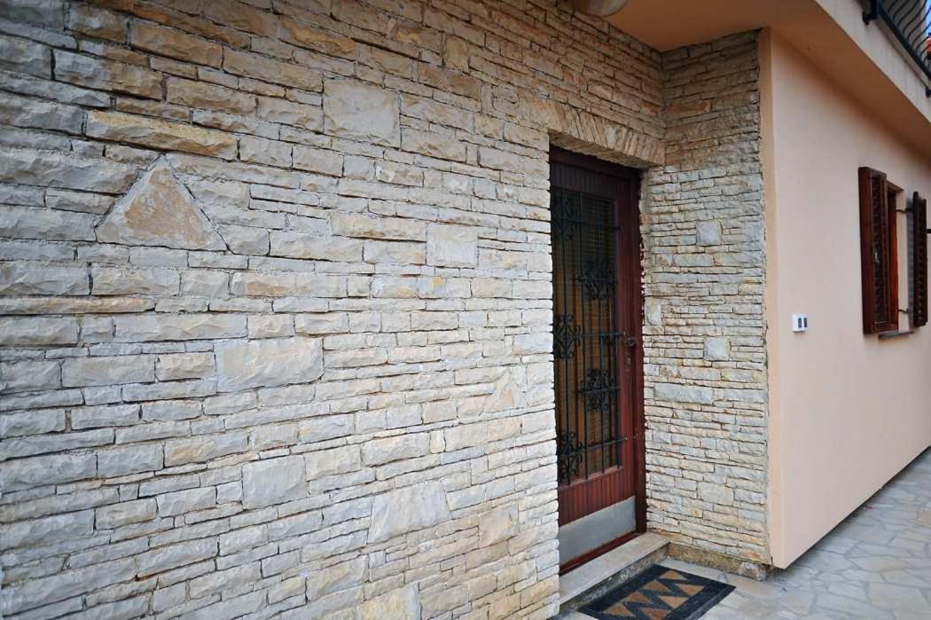 Apartmani Anita Medulin Exterior photo